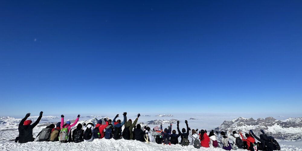 An abstract graphic showing a leadership team